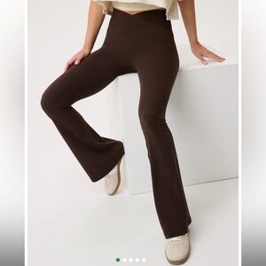 NWT AERIE brown flared yoga pants